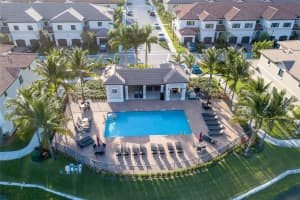 4212 N Dixie Hwy 32, Oakland Park, FL 33334 Sold 01/10/25