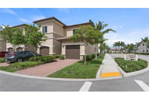 4212 N Dixie Hwy 32, Oakland Park, FL 33334 Sold 01/10/25