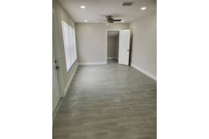 560 NW 18th St, Pompano Beach, FL 33060 Sold 03/13/25