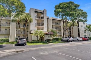 9440 Poinciana Pl 217, Davie, FL 33324 Sold 11/22/24