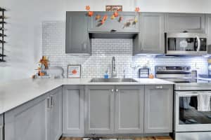 2340 Dogwood Ct, Pembroke Pines, FL 33026 Sold 10/30/24