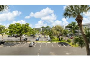 103 Royal Park Dr E3, Oakland Park, FL 33309 Sold 03/24/25