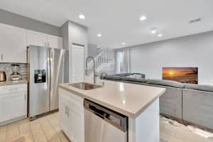 4547 NW 48th Ter, Tamarac, FL 33319 Sold 11/01/24