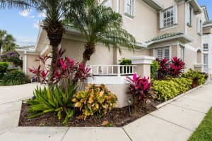 1582 SW Harbour Isles Cir 74, Port Saint Lucie, FL 34986 Sold 02/28/25
