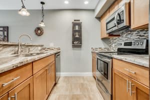 658 Kensington Pl 11B, Fort Lauderdale, FL 33305 Sold 12/11/24