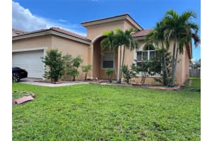 2030 SE 18th St, Homestead, FL 33035 Sold 11/25/24