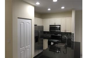 10672 lago welleby dr, Sunrise, FL 33351 Sold 10/15/24