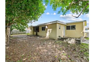 4000 NW 195th St, Miami Gardens, FL 33055 Sold 01/17/25