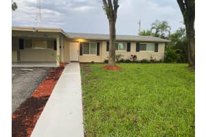 3916 Australian Ct, West Palm Beach, FL 33407 Sold 02/28/25