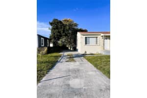 350 W 27th St, Riviera Beach, FL 33404 Sold 03/19/25