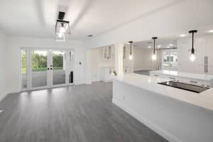 8541 NW 23rd St, Pembroke Pines, FL 33024 Sold 11/01/24