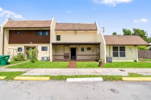 28015 SW 143rd Ct 28015, Homestead, FL 33033 Sold 03/04/25