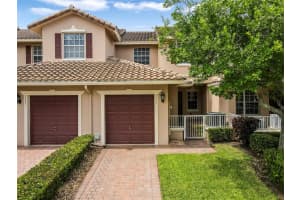 3517 Lakeside Dr, Davie, FL 33328 Sold 12/06/24