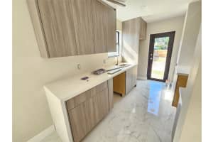 522 Glenn Pkwy A, Hollywood, FL 33021 Sold 02/19/25