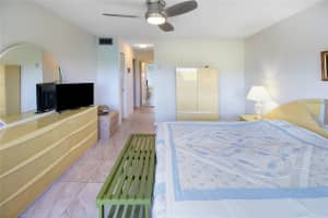 1000 NE 14th Ave 705, Hallandale Beach, FL 33009 Sold 04/28/25