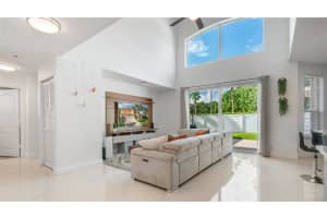 18675 SW 15th St, Pembroke Pines, FL 33029 Sold 10/23/24