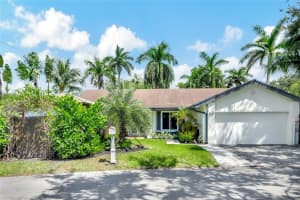 63 Forest Cir, Hollywood, FL 33026 Sold 10/23/24