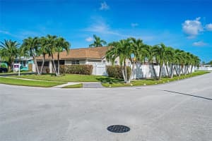 11651 NW 39th Pl, Sunrise, FL 33323 Sold 11/08/24