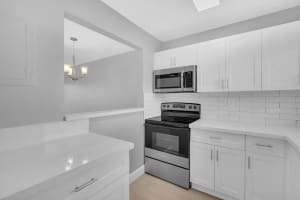 8891 Sunrise Lakes Blvd 305, Sunrise, FL 33322 Sold 10/30/24