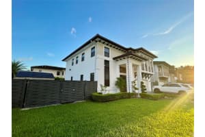 14833 SW 30th St, Miami, FL 33185 Sold 02/28/25