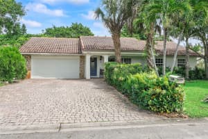 8233 NW 3rd Pl, Coral Springs, FL 33071 Sold 01/13/25