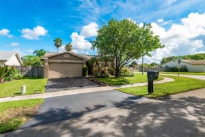 9841 NW 41st Ct, Sunrise, FL 33351 Sold 11/15/24