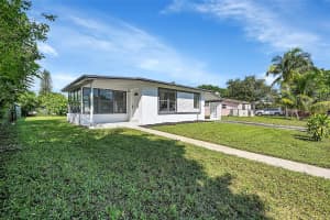651 SW 28th Dr, Fort Lauderdale, FL 33312 Sold 10/31/24