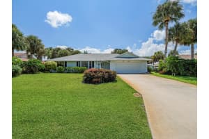375 10th St, Vero Beach, FL 32962 Sold 12/02/24