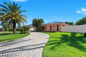 4400 NE 25th Ave, Lighthouse Point, FL 33064 Sold 03/28/25