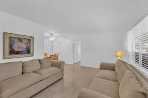 11 SW 4th Ave 13, Boca Raton, FL 33432 Sold 03/10/25