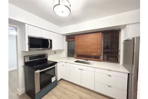 6500 Emerald Lake Dr, Miramar, FL 33023 Sold 12/06/24