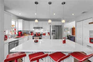 7495 Viscaya Cir, Margate, FL 33063 Sold 10/30/24