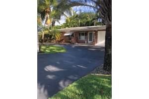 200 NW 22nd St, Wilton Manors, FL 33311 Sold 12/17/24