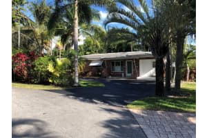 200 NW 22nd St, Wilton Manors, FL 33311 Sold 12/17/24