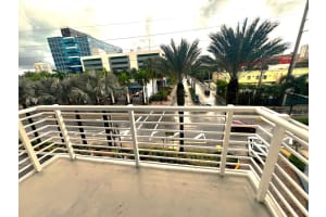 18800 NE 29th Ave 310, Aventura, FL 33180 Sold 10/02/24