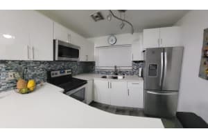879 NE 214th Ln 2, Miami, FL 33179 Sold 12/26/24