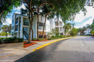 5720 Rock Island Rd 390, Tamarac, FL 33319 Sold 01/30/25