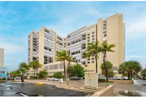 322 BUCHANAN ST PH6C, Hollywood, FL 33019 Sold 11/01/24
