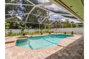 1916 13th Ave, Vero Beach, FL 32962 Sold 11/20/24