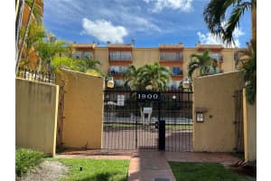 1900 W 54th St 105, Hialeah, FL 33012 Sold 11/15/24