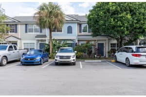 3332 Confetti Ln, Margate, FL 33063 Sold 11/12/25