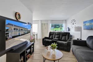 3280 Lake Osborne Dr 110, Lake Worth Beach, FL 33461 Sold 04/30/25