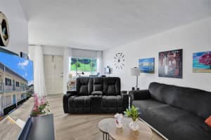 3280 Lake Osborne Dr 110, Lake Worth Beach, FL 33461 Sold 04/30/25