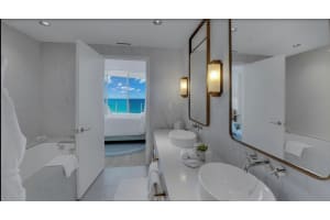525 N Fort Lauderdale Beach Blvd 1204, Fort Lauderdale, FL 33304 - MLS#F10463180