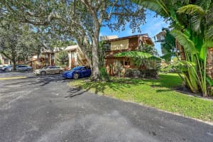 1301 Hampton Blvd 1301, North Lauderdale, FL 33068 Sold 01/28/25