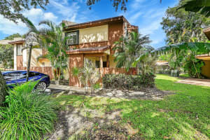 1301 Hampton Blvd 1301, North Lauderdale, FL 33068 Sold 01/28/25