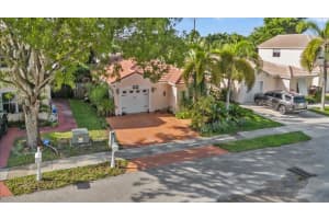 6344 Duval Dr, Margate, FL 33063 Sold 04/28/25