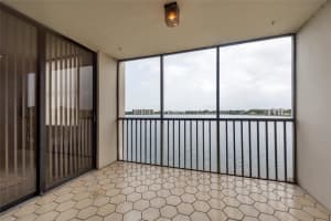 113 Lake Emerald Dr 303, Oakland Park, FL 33309 Sold 03/06/25