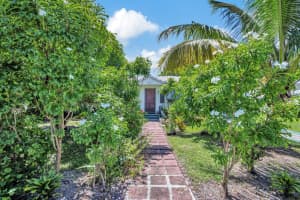 25 SW 11th St, Dania Beach, FL 33004 Sold 11/21/24