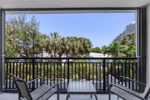 2300 NE 33rd Ave 302, Fort Lauderdale, FL 33305 Sold 12/10/24